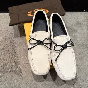 Excellent condition worn few times only Tods x Harry Rosen loafers size 7